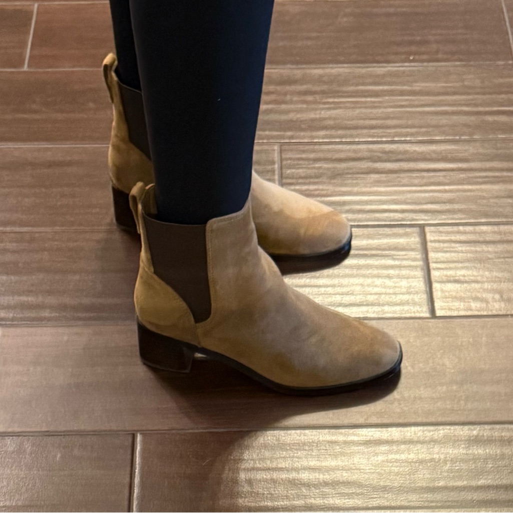 Tan Sueded Chelsea Boots